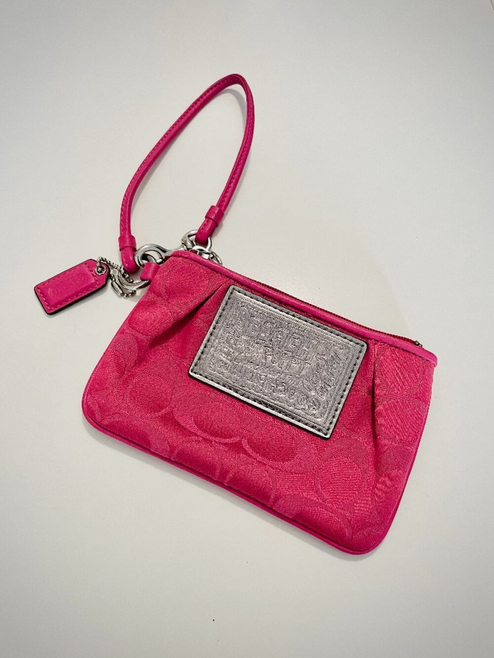 *RARE * Discontinued Coach X Poppy Y2K Wristlet with Leather Trim in Berry